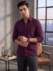 VORA LABEL Men Cotton Solid Regular Fit Casual Shirt - Magenta
