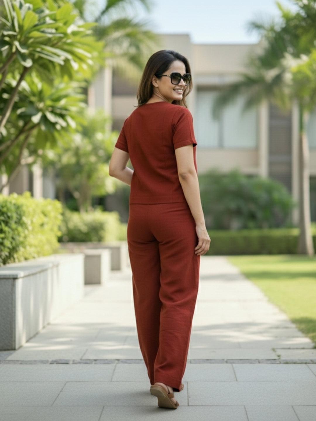 VORA LABEL Women Linen Solid Relaxed Fit Co-ord Set - Maroon