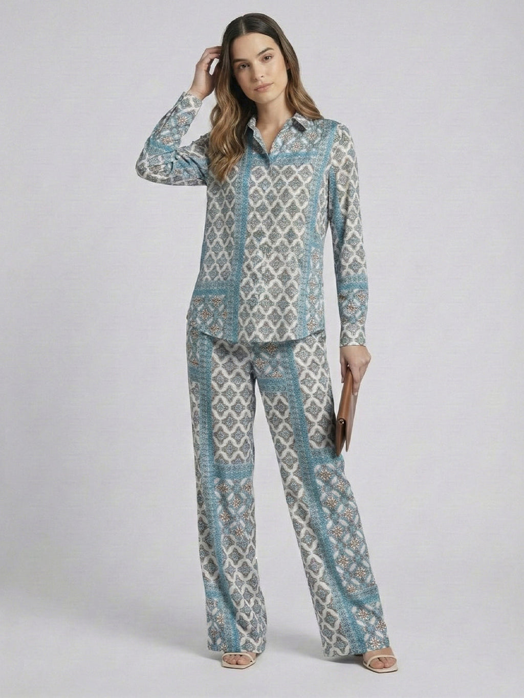VORA LABEL Women Viscose Rayon Floral Printed Regular Fit Co-ord Set - Sky Blue