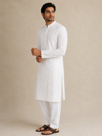 VORA LABEL Men Cotton Chikankari Embroidered Regular Fit Long Kurta - White