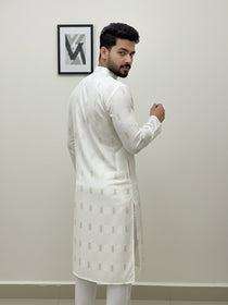 VORA LABEL Men Cotton Printed Regular Fit Mandarin Collar Short Kurta - White