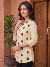 VORA LABEL Women Viscose Rayon Printed Regular Fit Top - Lemon